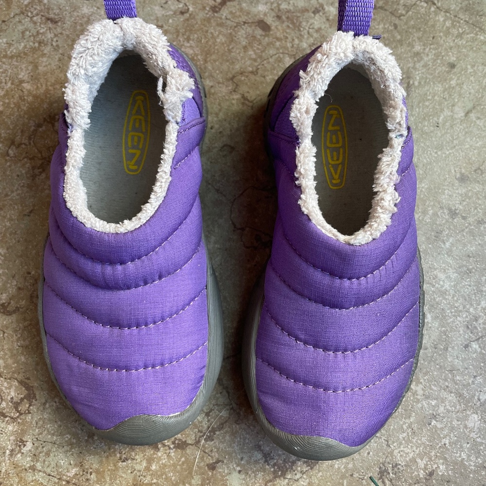 Keen Little Kids' furry lined slip-ons